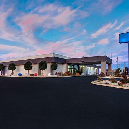 Motel 6 Burlington Eksteriør billede