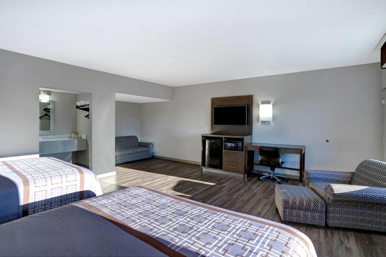 Motel 6 Burlington Eksteriør billede