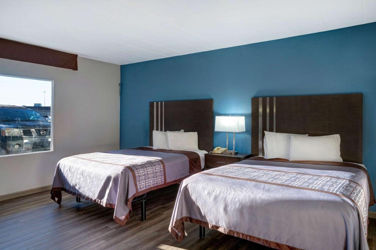 Motel 6 Burlington Eksteriør billede