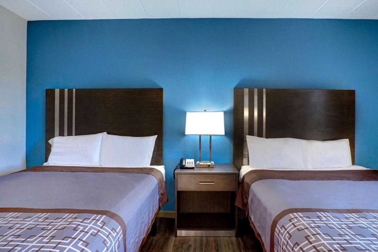 Motel 6 Burlington Eksteriør billede