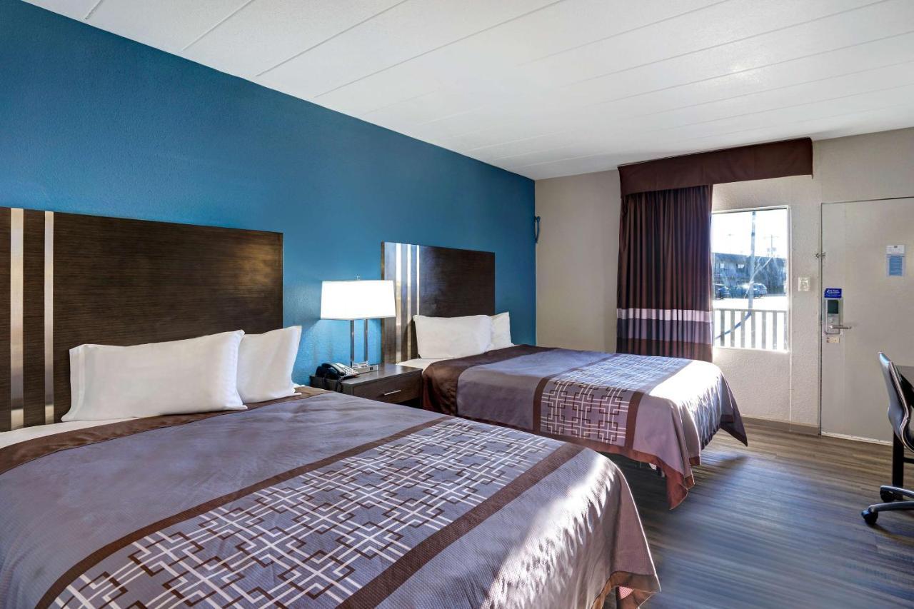 Motel 6 Burlington Eksteriør billede