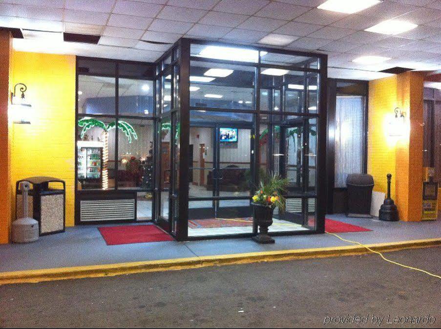 Motel 6 Burlington Eksteriør billede
