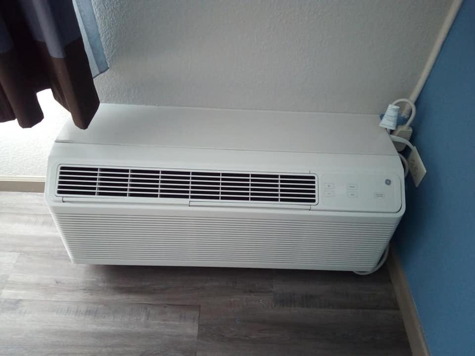 Motel 6 Burlington Eksteriør billede